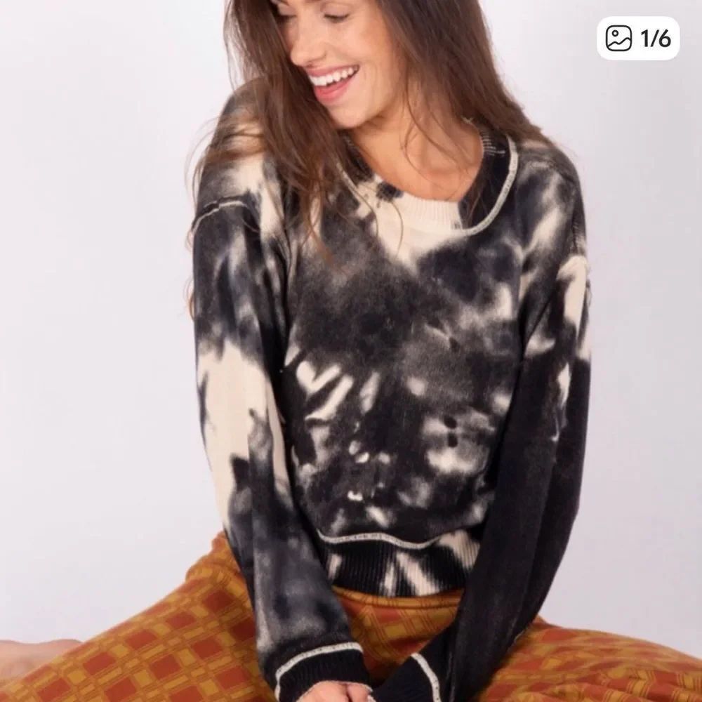 Natural Life Taylor Tie Dye Cropped Sweater Black Cream Womens XL